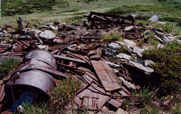 The ruin of Kunama Lodge circa 2007. Photo: Craig Doubleday.