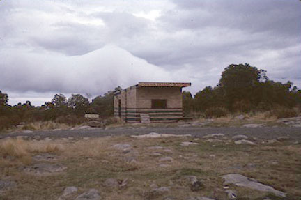 The abandoned Kiosk in the summit area of Donna Buang in 1963. Photo © William Prince collection.