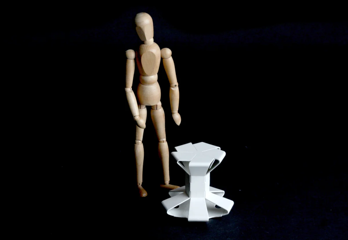 Alexander Stuhler - Formholzmöbel - Produktdesign