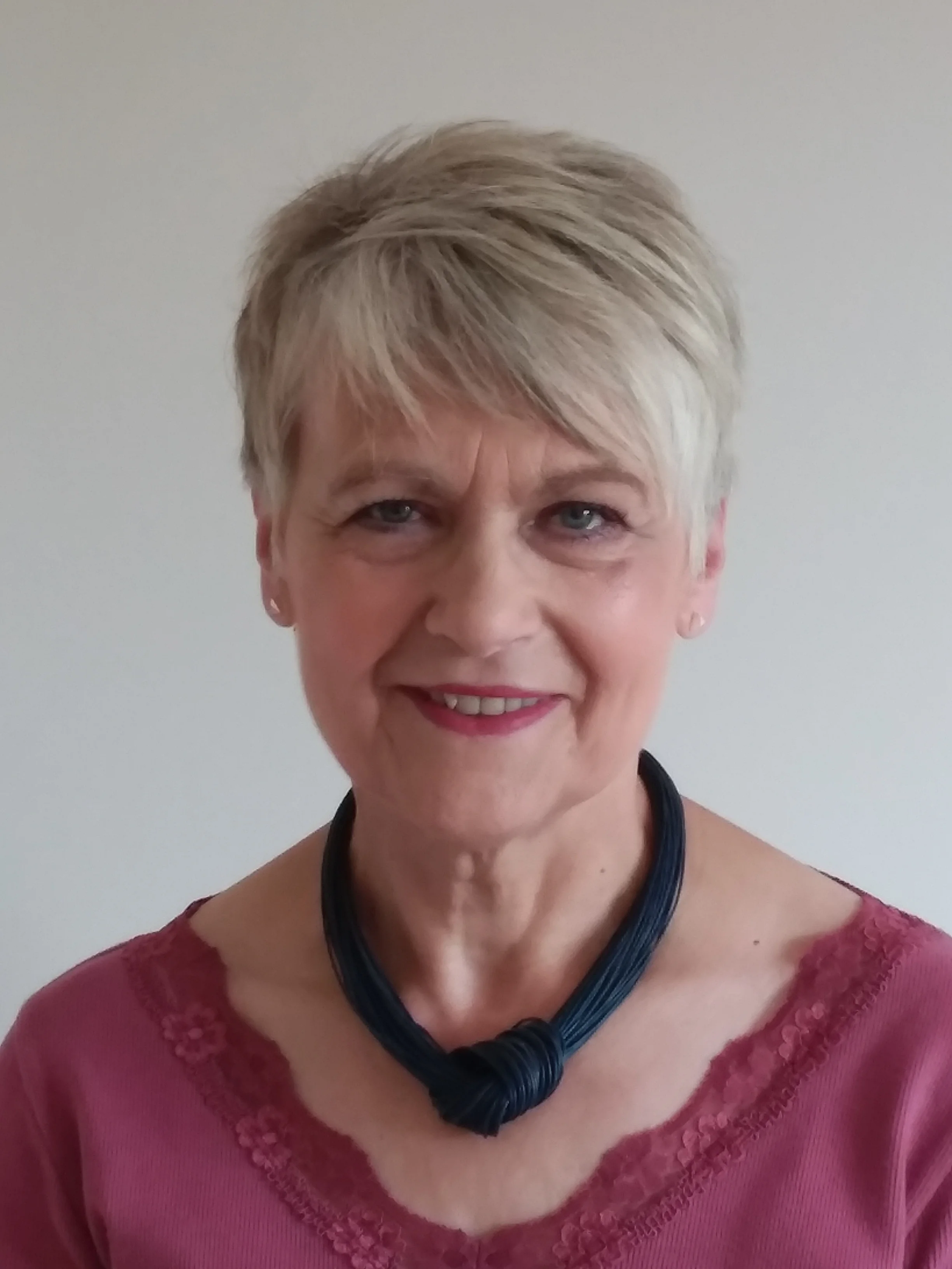lynne quinney.jpg