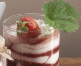 NATURJOGHURT Ob laktosefrei, Low-Fat oder Naturjoghurt pur – jetzt können Sie Ihrer Fantasie freien Lauf lassen: BACKOFEN Zuckerle pur zum Joghurt, geschichtet im Glas für Gäste oder mit frischen Früchten kombiniert. Für Ihre Genießer-Zeit!