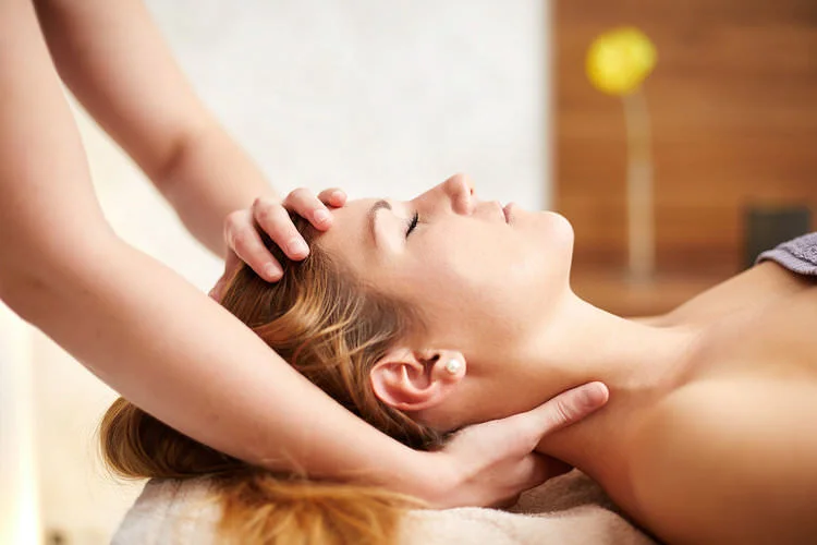 Shooting-Massage-und-Kosmetik-2017_31A2816.jpg