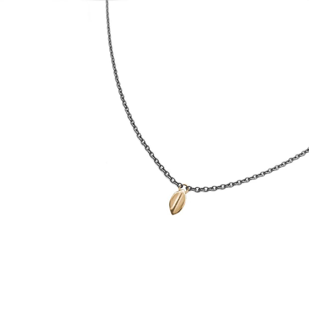 Petite Gold Leaf necklace small, 14k 