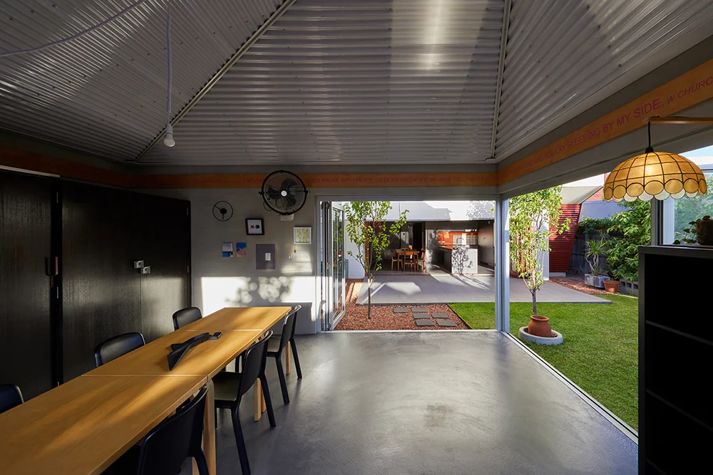IPH_Casa31_2326_A_CLOSED_AltCrop.jpg