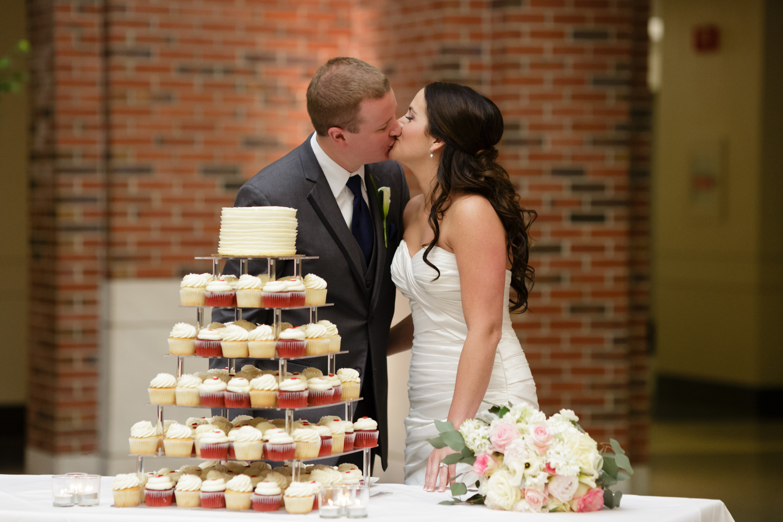 Rattlesnake Club Detroit Wedding Sean + Skylar — Melanie Reyes