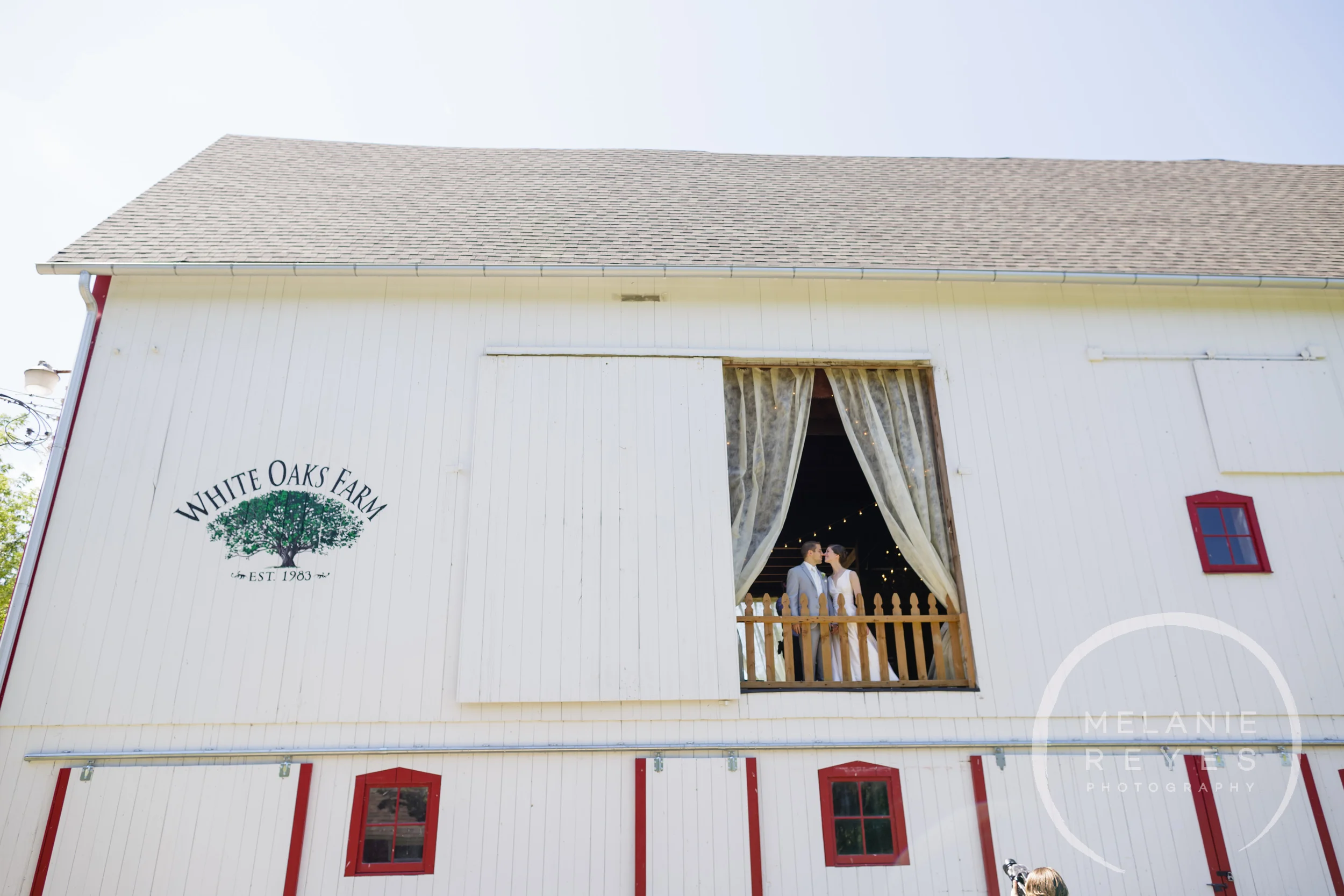 014_farm_wedding_melanie_reyes.JPG