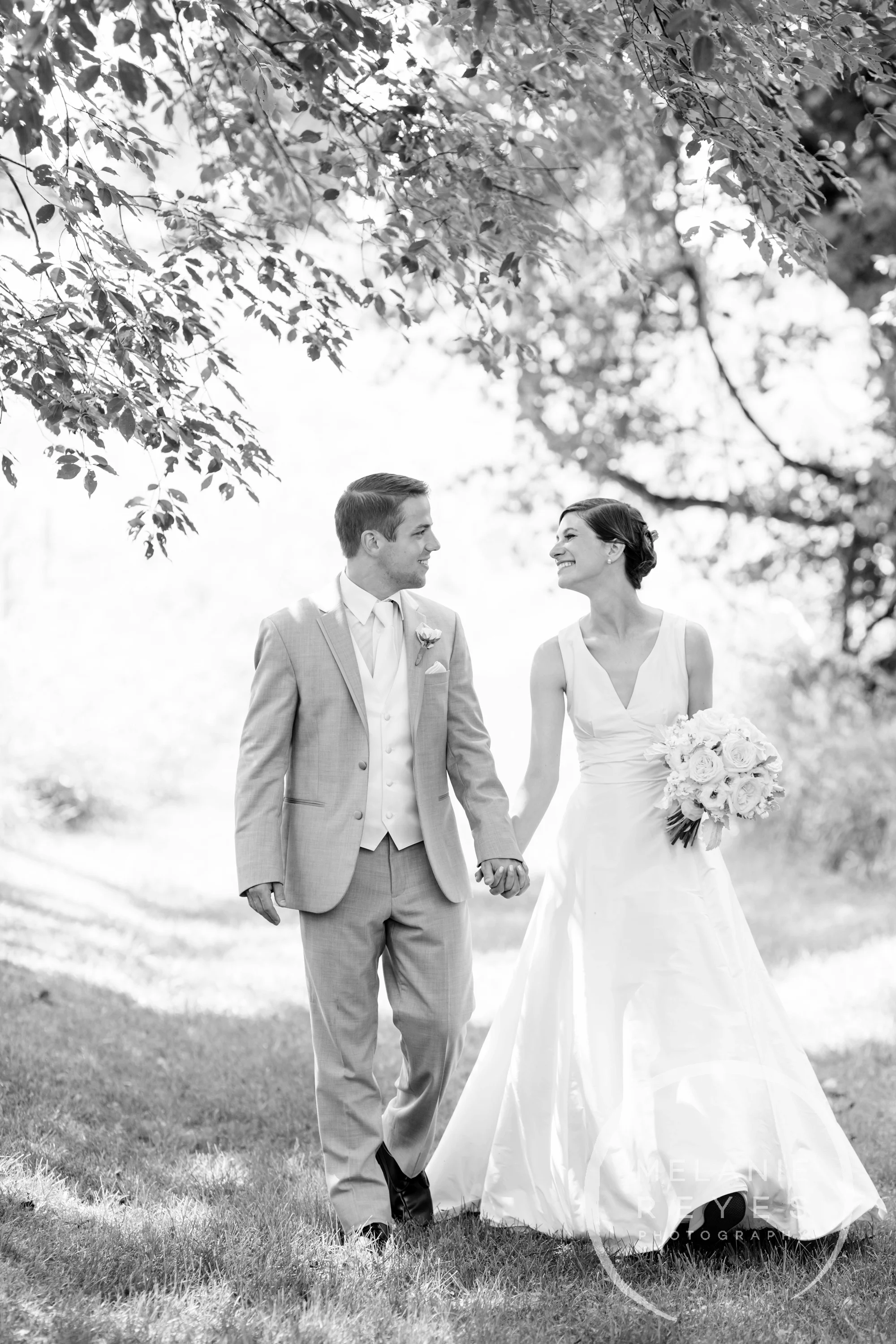 025_farm_wedding_melanie_reyes.JPG