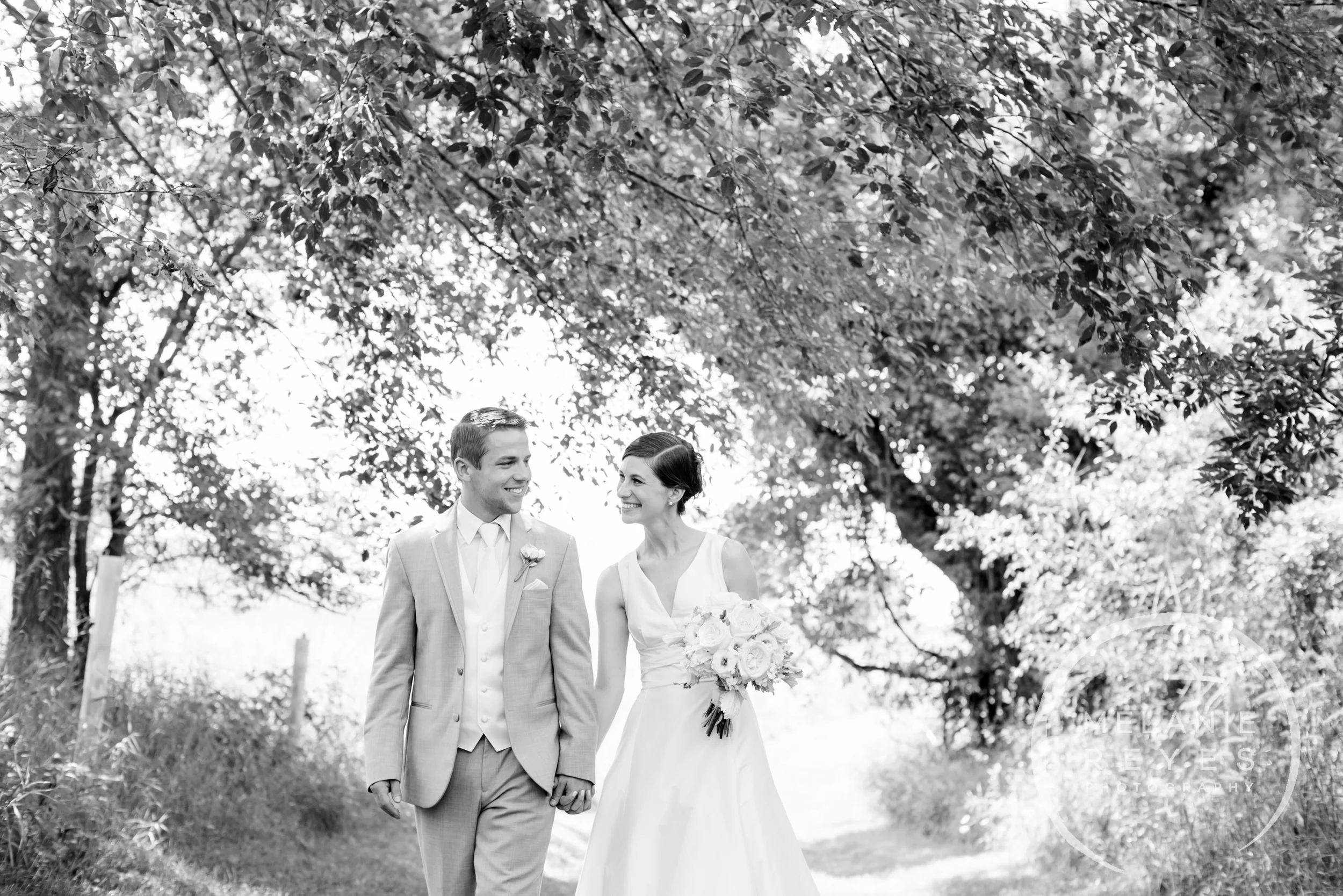 026_farm_wedding_melanie_reyes.JPG