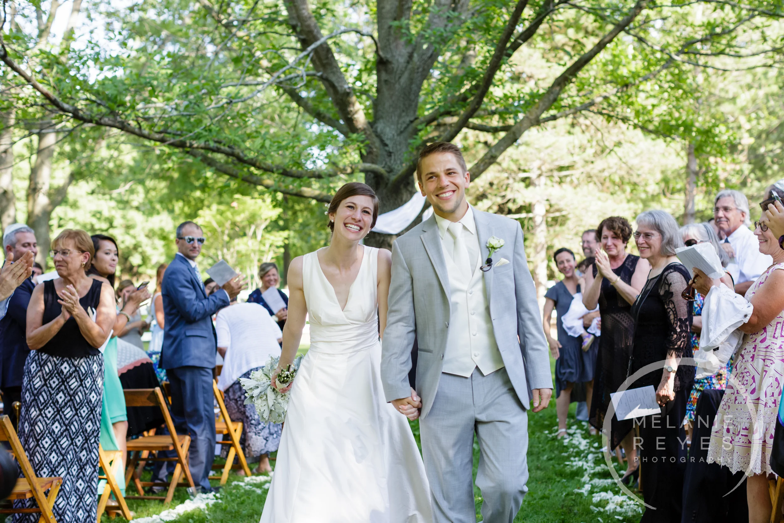 048_farm_wedding_melanie_reyes.JPG