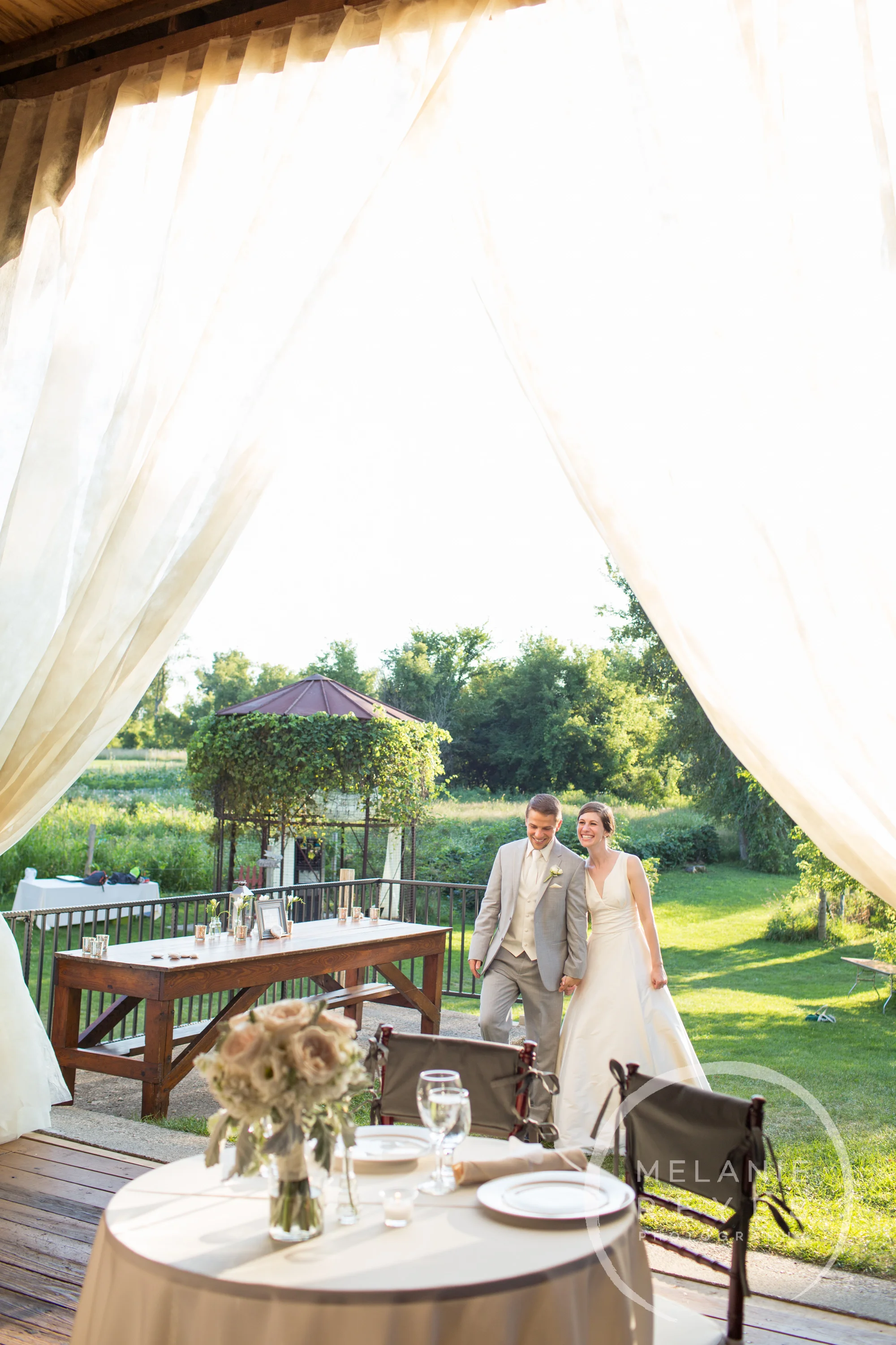 065_farm_wedding_melanie_reyes.JPG