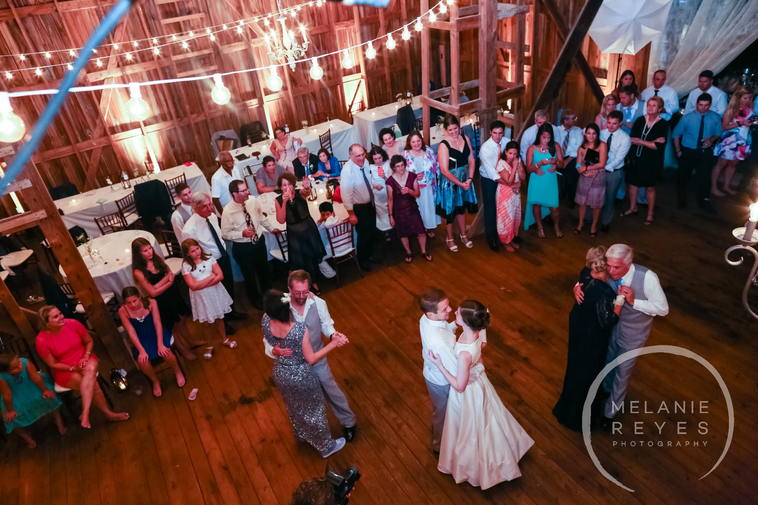 090_farm_wedding_melanie_reyes.JPG