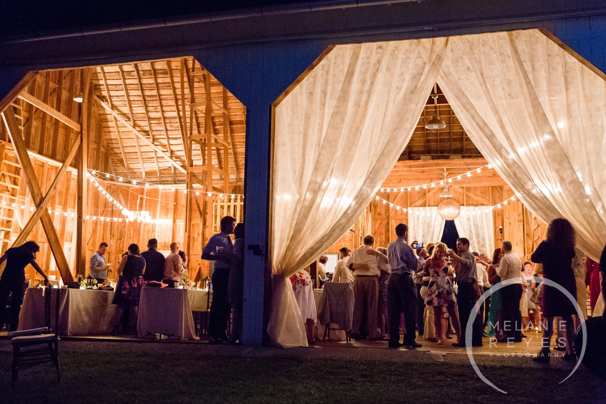 091_farm_wedding_melanie_reyes.JPG