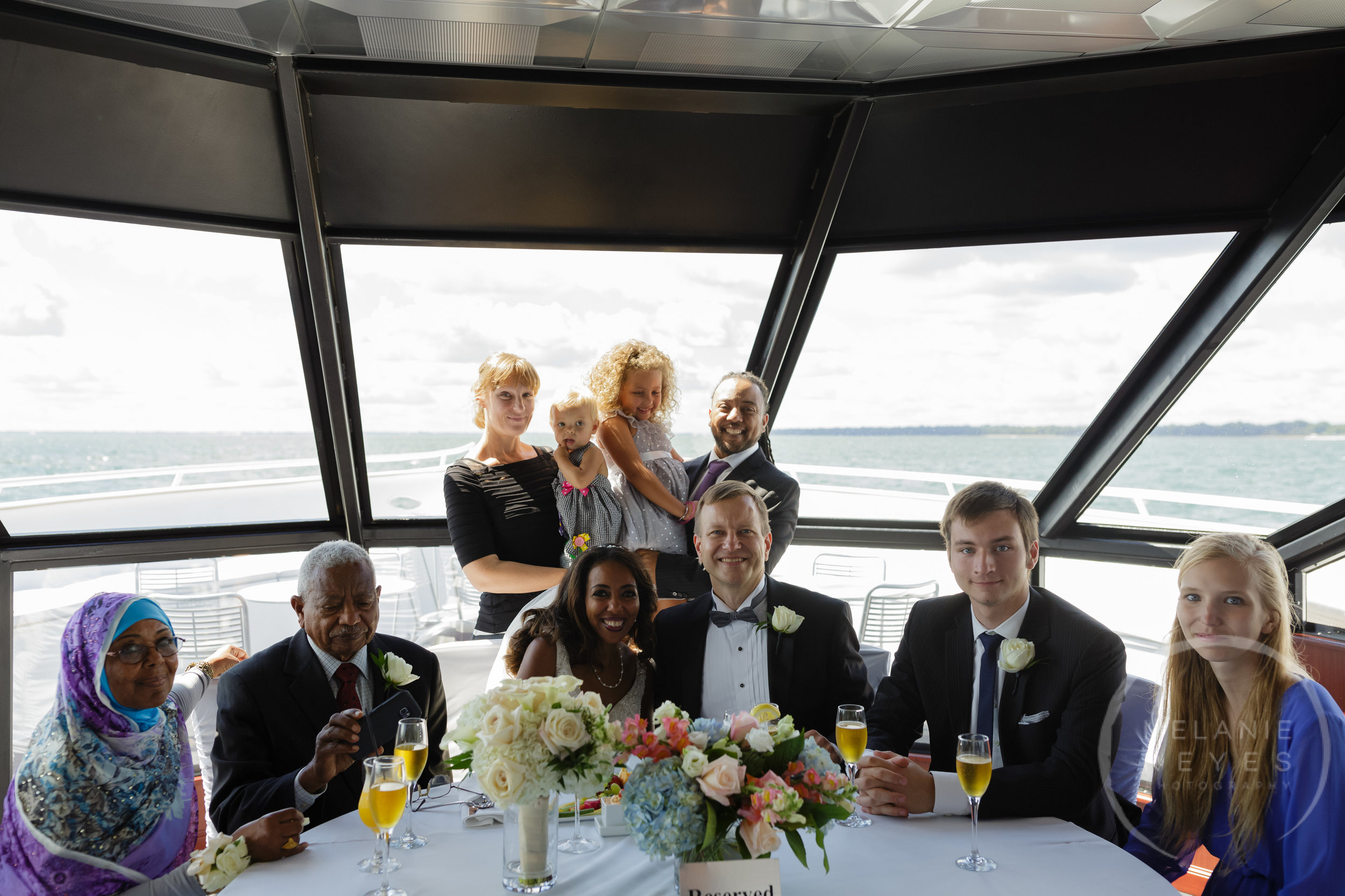 infinity_ovation_yacht_wedding_detroit_melaniereyes34.jpg