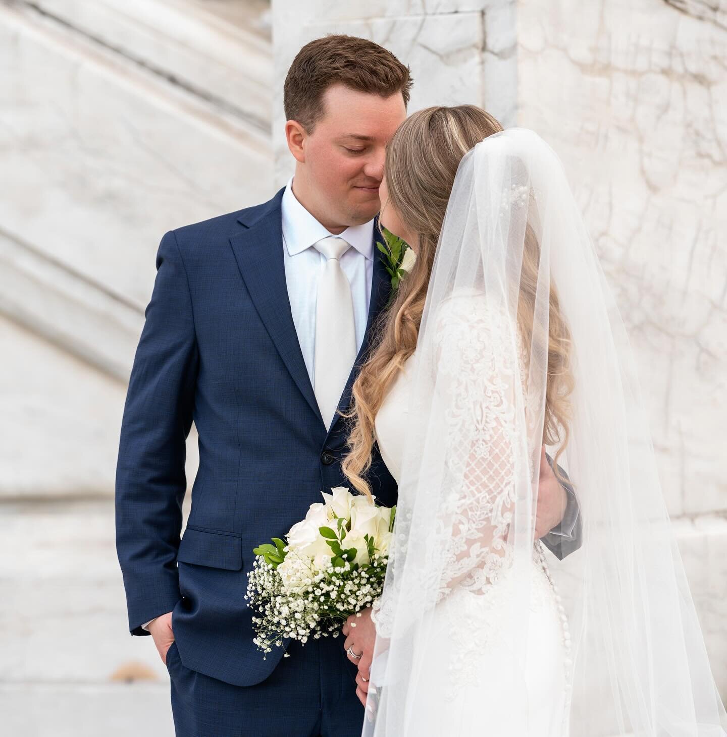 To have and to hold&hellip;Happy Valentine&rsquo;s Day. We love capturing love. 💕 

#weddingphotographer #lovelove #lovecapturinglove #loveisintheair #loveisgrand #detroitweddingphotographer #annarborweddingphotographer #weddingplanning