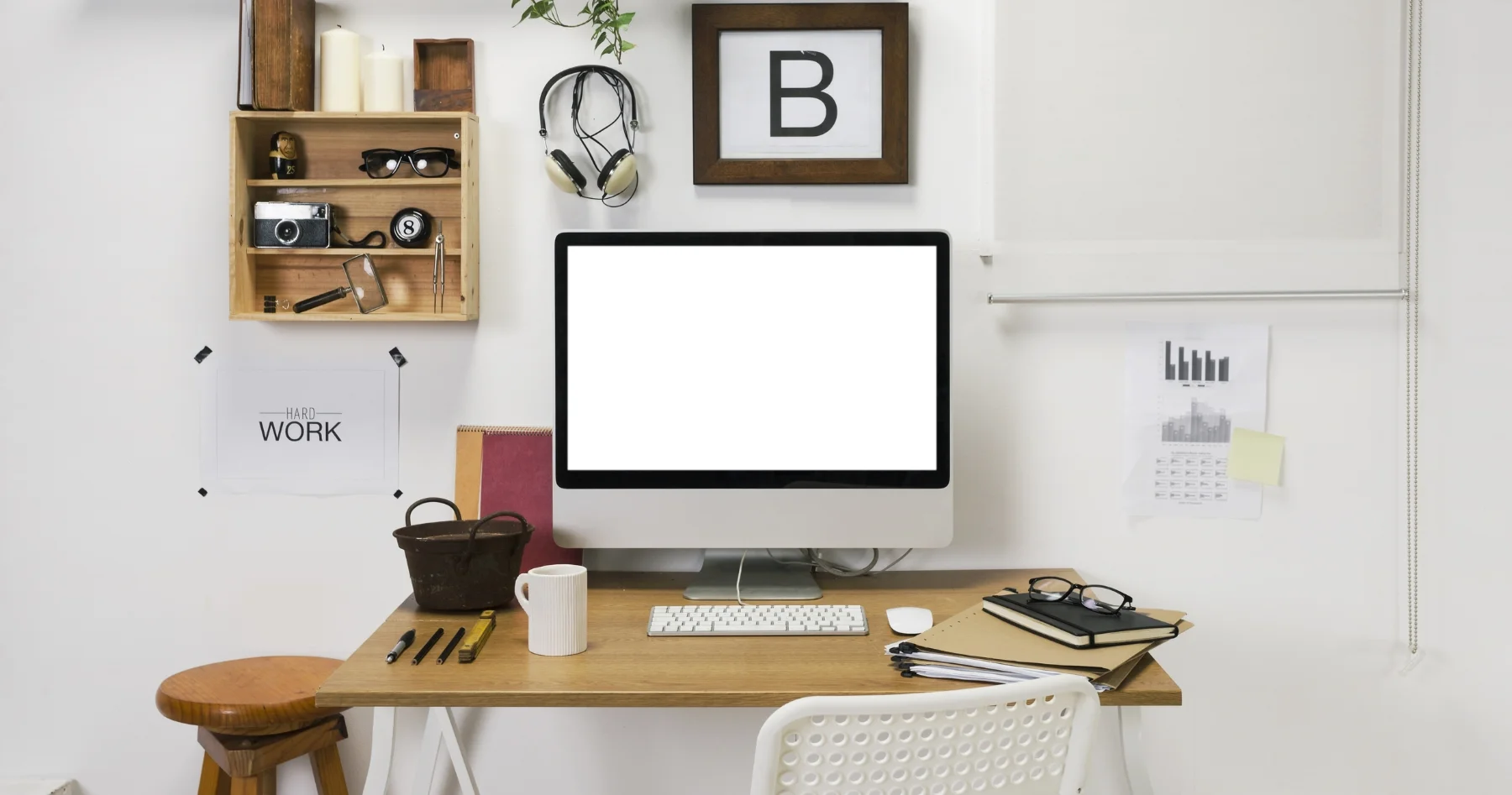 Organize seu local de trabalho, pelo menos aquele quadradinho que vai aparecer no fundo do vídeo