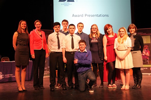 felicity_aston_with_doe_award_winners_february_2013_500x333.jpg