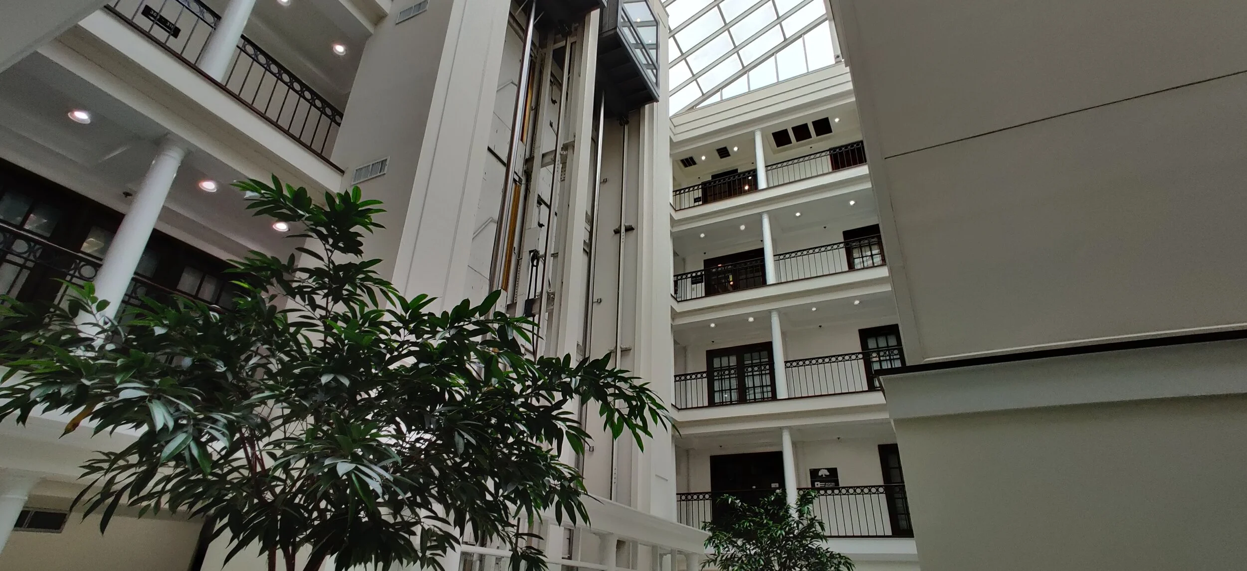 Building atrium