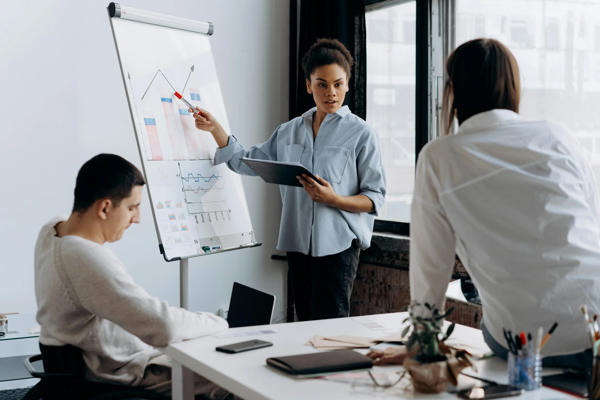 Media Strategies That Drive Results: How Marketing Leaders Measure + Maximize ROI