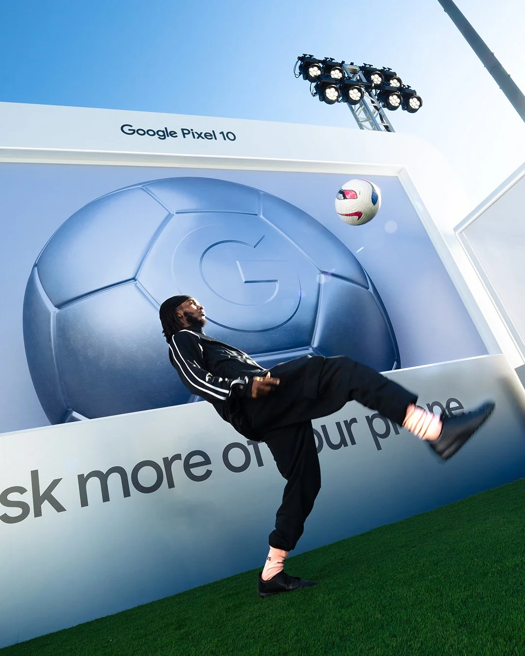 Google Pixel x NWSL IG-Carousel_1.jpg