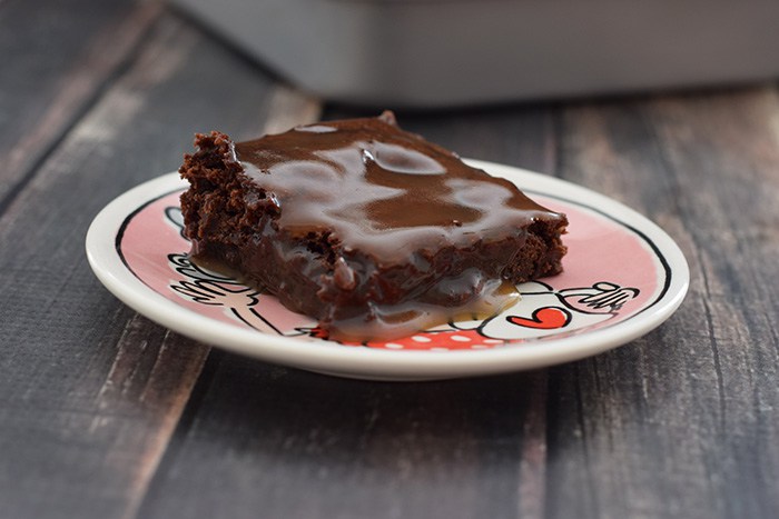 Image: http://karlijnskitchen.com/en/low-fodmap-vegan-brownies-with-salted-caramel-sauce/