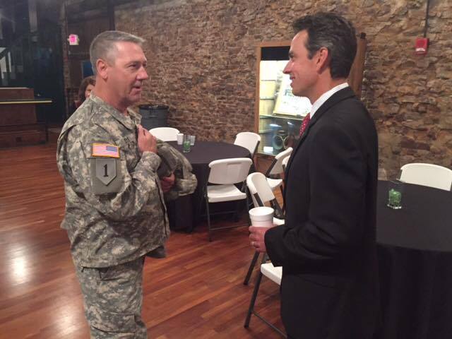 A Fort Villanow Veterans Project member , Sergeant Tony Dyer of the United States Army, meeting with Congressman Tom Graves.