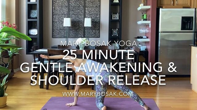 Good Monday morning! ☀️
Here&rsquo;s a new FREE yoga class for you! 25 minutes to gently awaken your whole body &amp; release your shoulders. 
Copy &amp; paste the link below or go to my YouTube channel to start your practice now with this or 15 othe