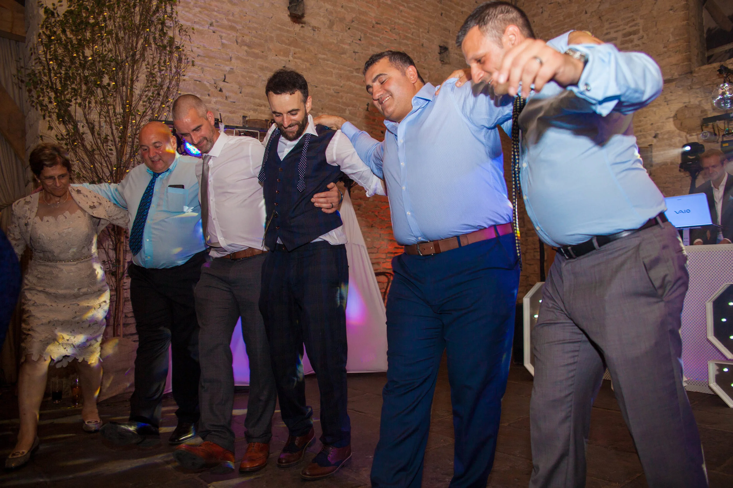 NLPhotography_Clare& Sav_A-1017.jpg