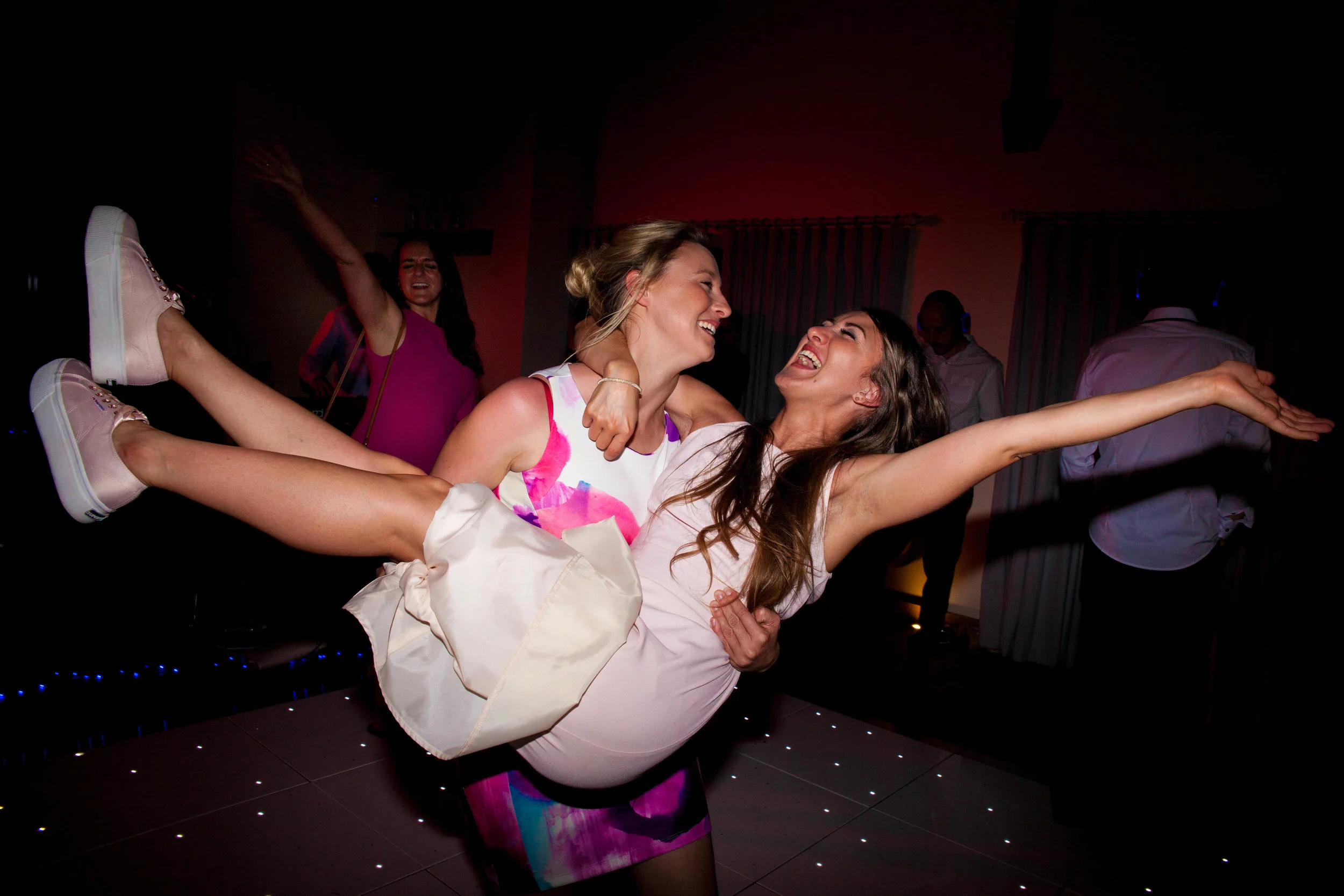 Millbridge_Court_Surrey_Nick_Labrum_Photo_Sam&Dan_C-600.jpg