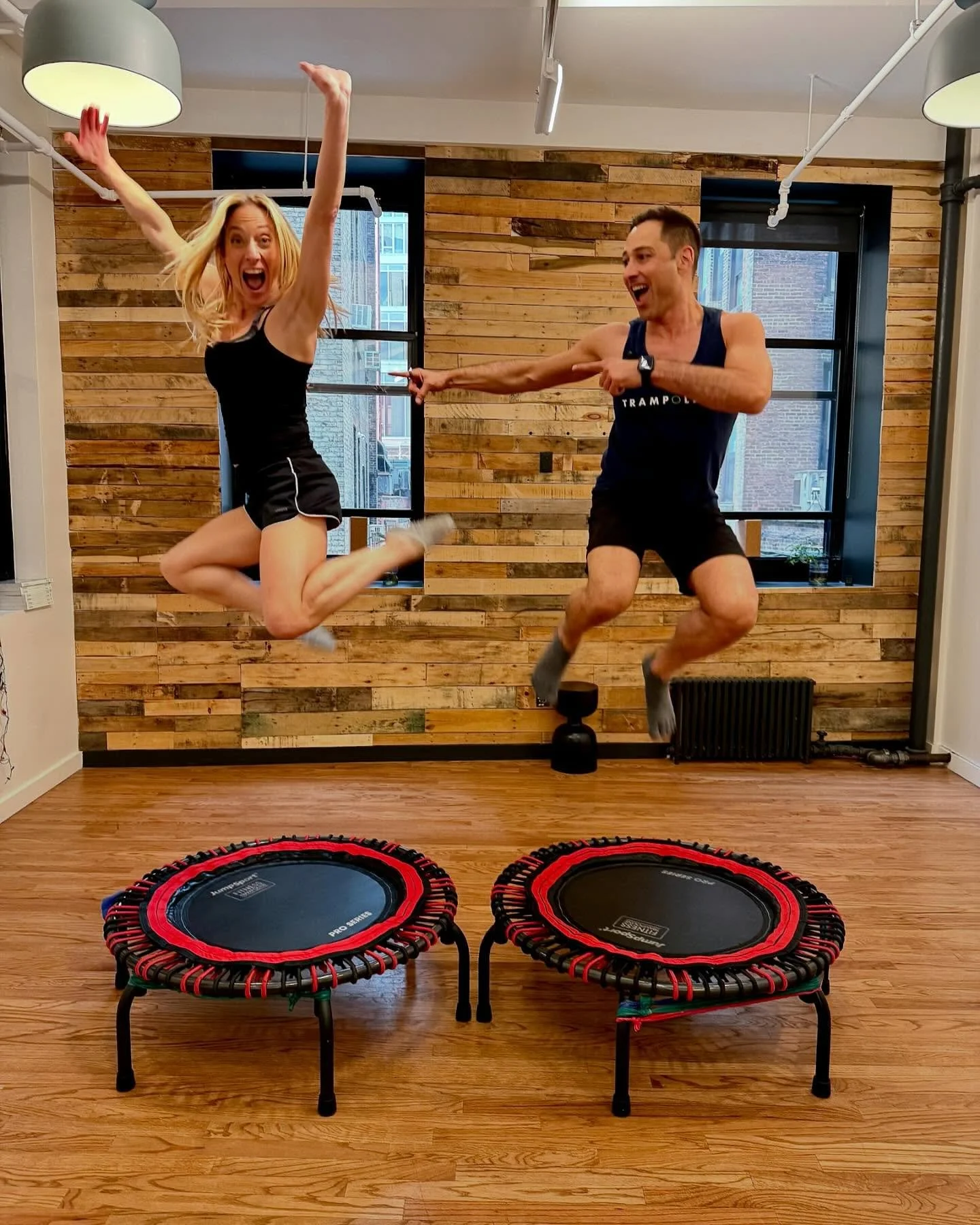 Jumping into a Private Session
Today, that included a biomechanics assessment ⚖️

What We Discovered 🔎
We identified restrictions in her left shoulder abduction and right hip internal rotation.

The Solution 🏃&zwj;♀️
With just one breathing drill o