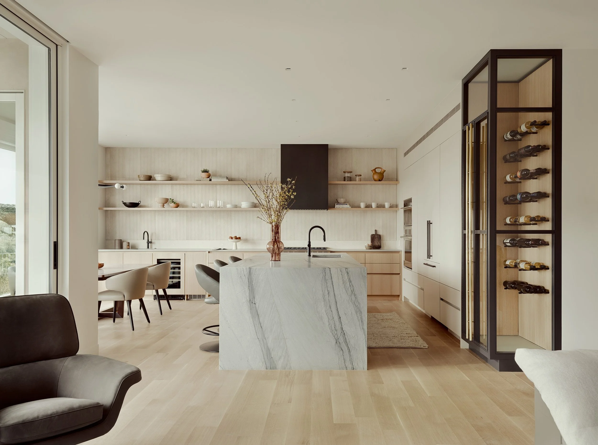 02-interior.jpg