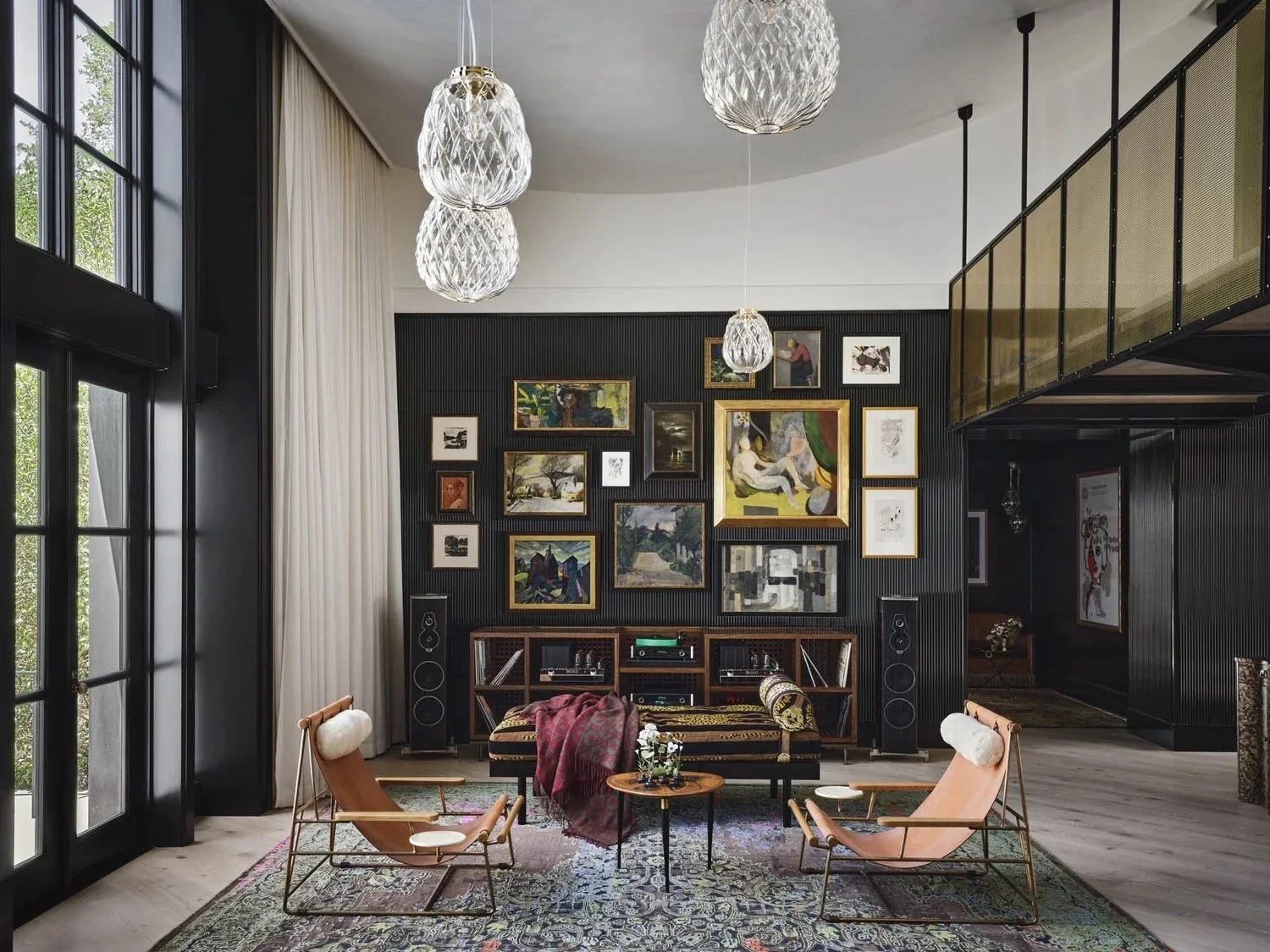 03-interior.jpg