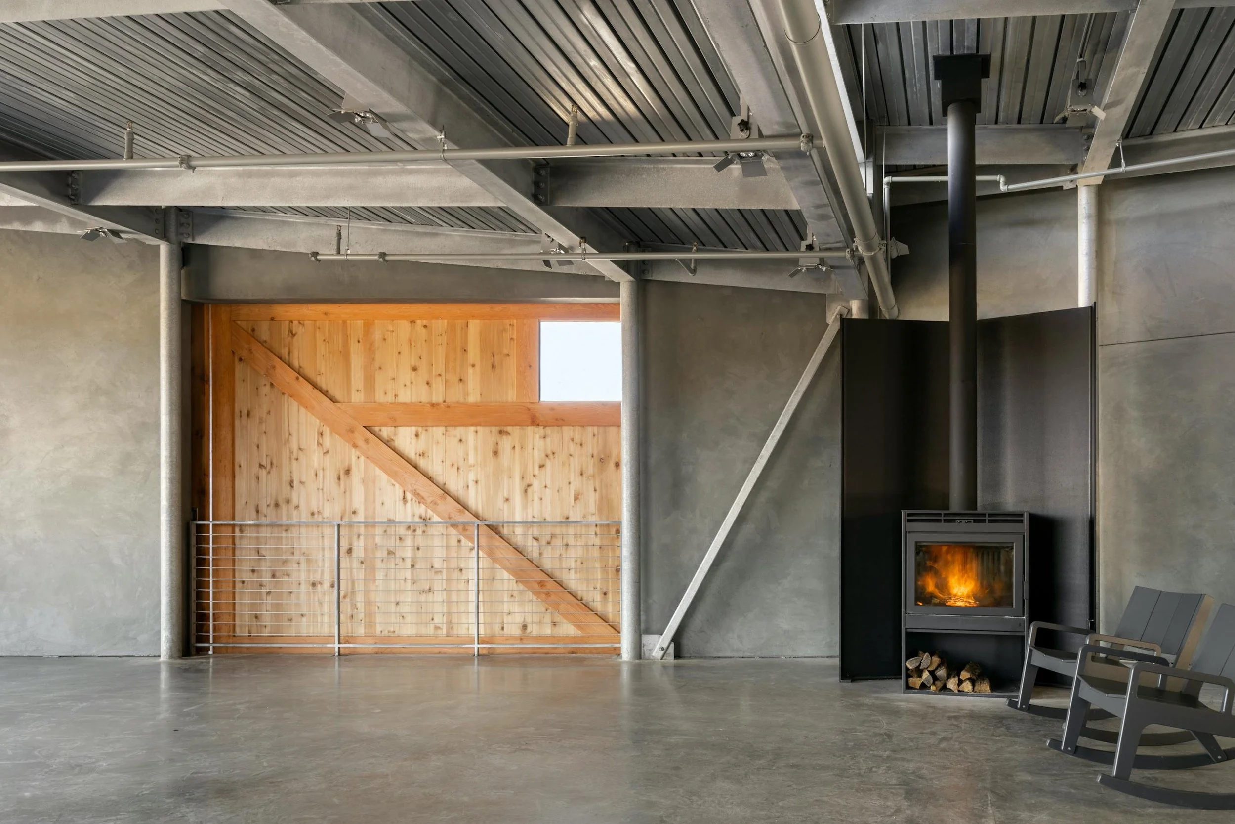 03-interior.jpg
