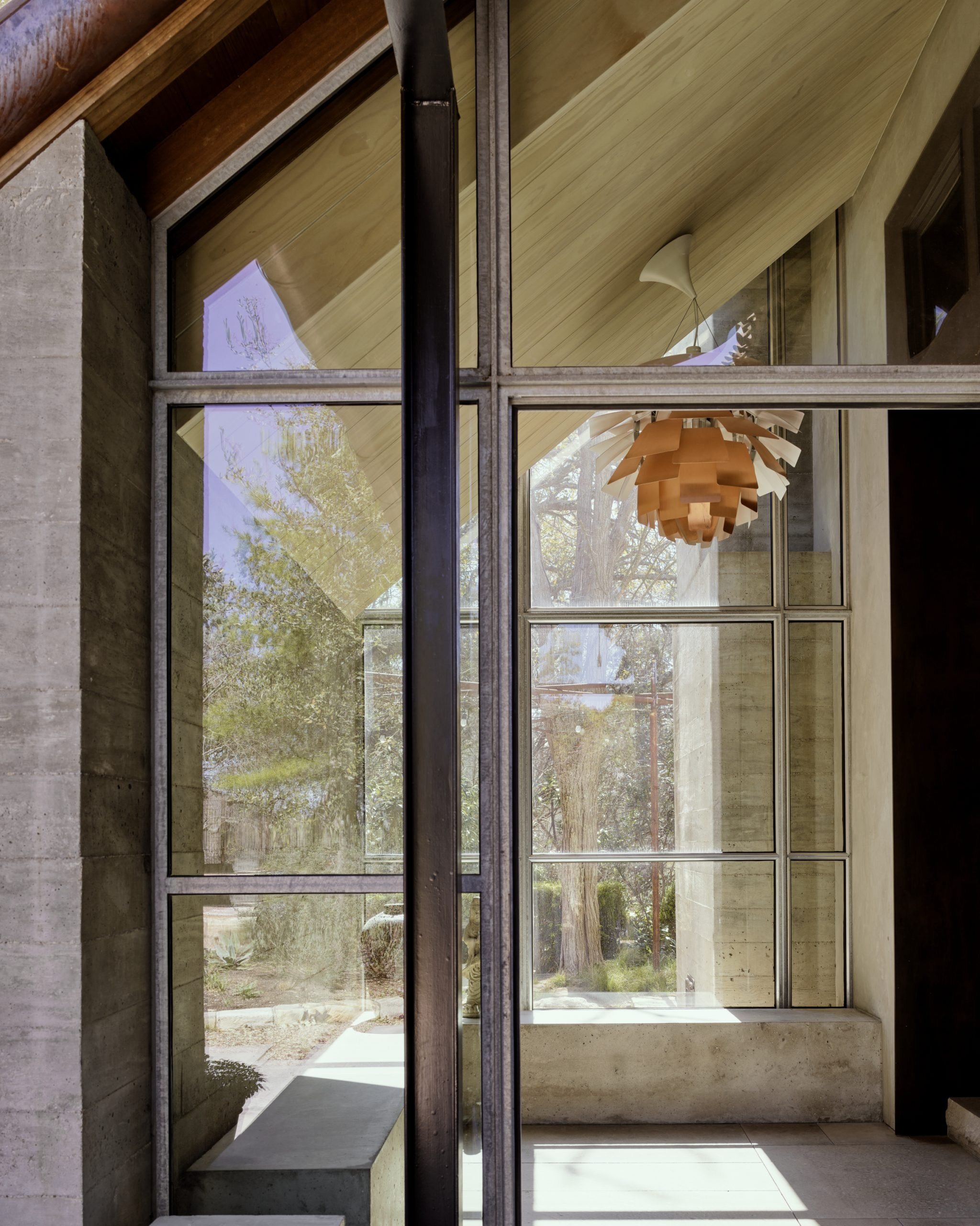 02-interior.jpg