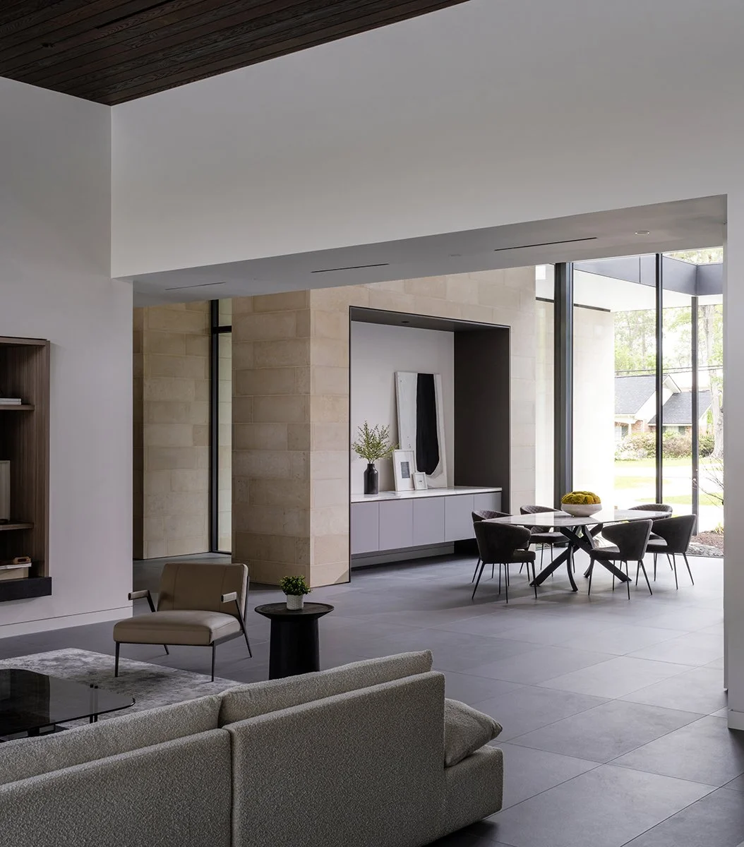 03-interior.jpg