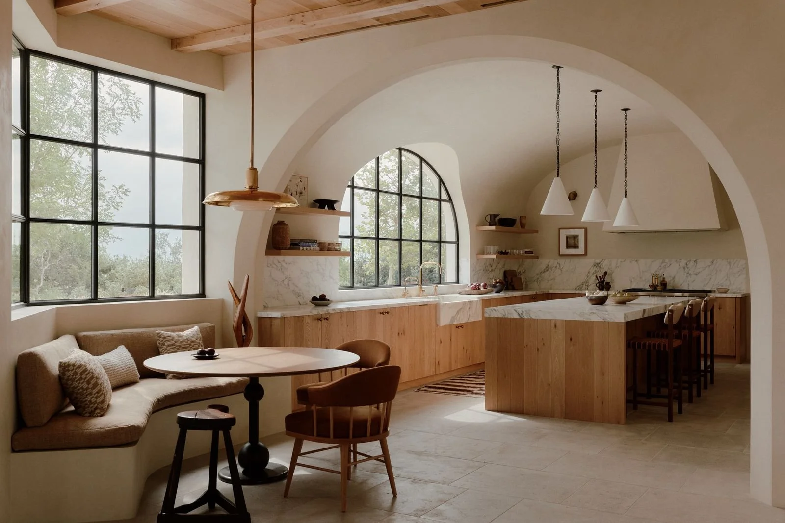 03-interior.jpg