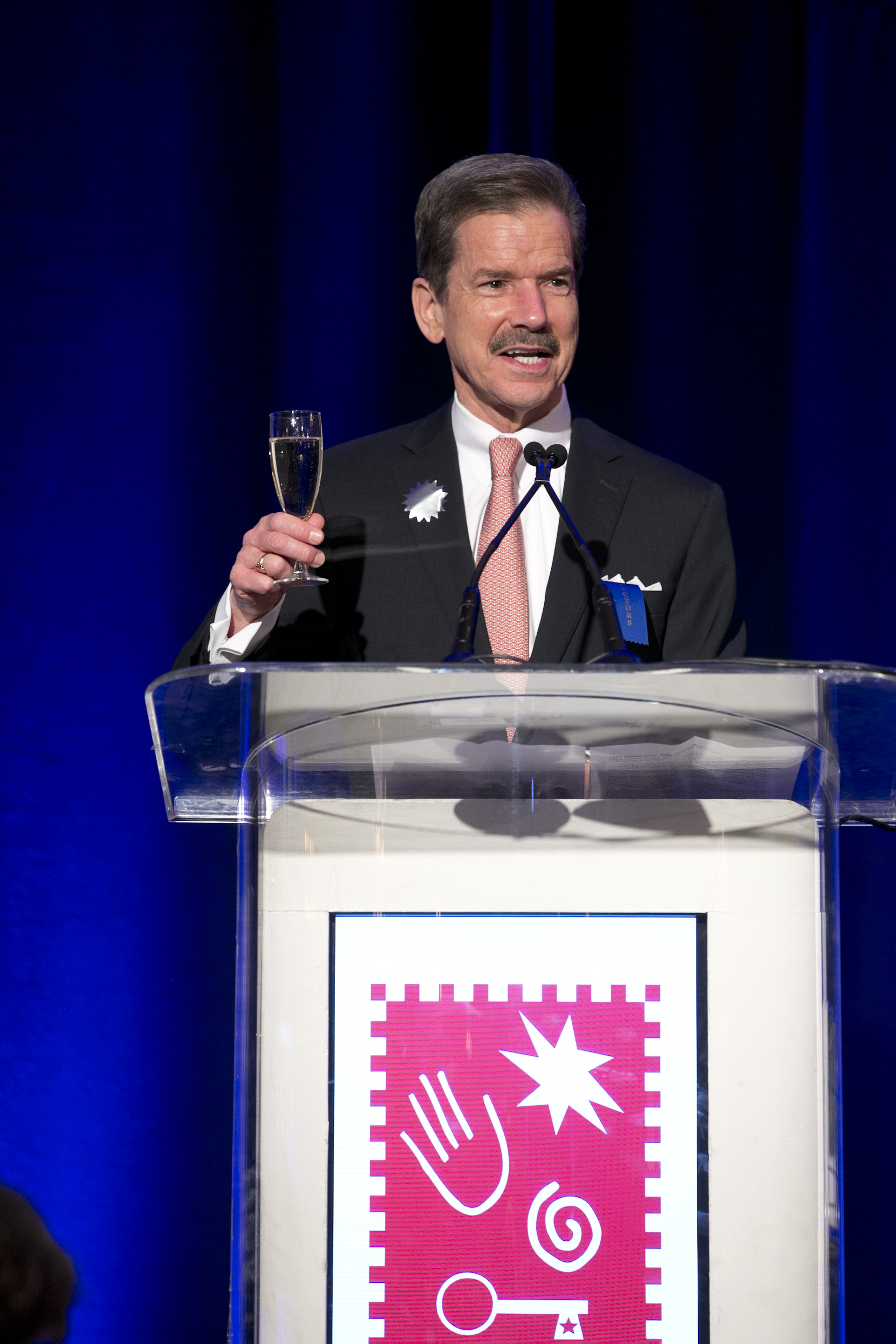 MEF20161011_360_S.jpg