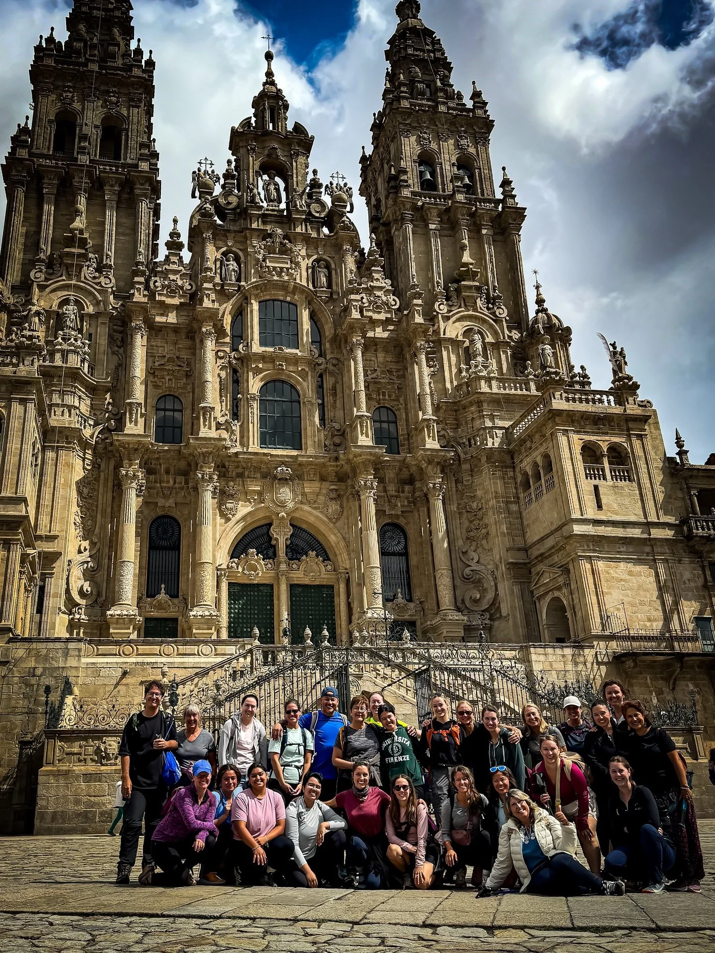 ➡️🛑Est&aacute; terminado.
Allelujah! 🙏
Congrats to the staff, volunteers, and friends of Metro and @midtownmetro 
And thank you to the dedication and wonderful service from @agenciadelcamino 
#buencamino #elcaminodesantiago #character #perseverance