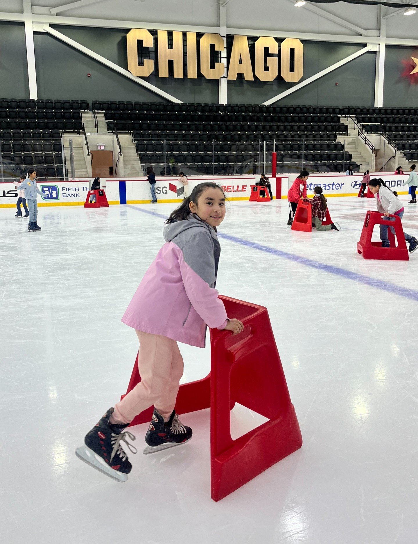 Metro girls hit the ice on Presidents Day!🏒⛸️ Our annual ice skating field trip just got even more exciting&mdash;this year, we glided into the iconic @fifththirdarena / Blackhawks Ice Center for the first time! 
From first steps on the ice to new f