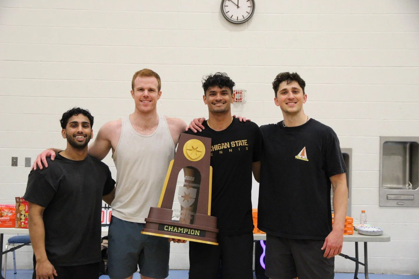 Midtown hosted a 3-on-3 March Madness tournament at the Thiele Center on Saturday, March 28. Staff and volunteers showcased their tenacity, teamwork, grit, and sportsmanship with plenty of good fun and pizza!  Team 'Rep the Six' emerged as champions&