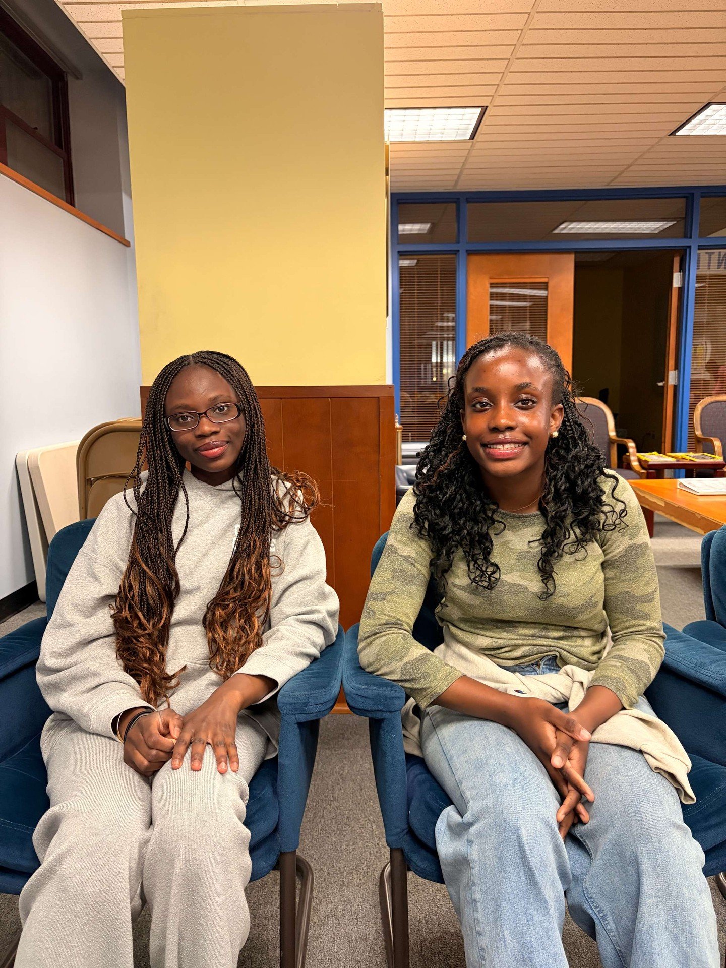 🥳🎉 Happy National Siblings' Day! 🎈💖 Today, we celebrate the laughter, memories, and unconditional love that siblings bring into our lives. Whether it's sharing secrets or epic adventures, a sibling makes every moment brighter! 
Tag your sibling i