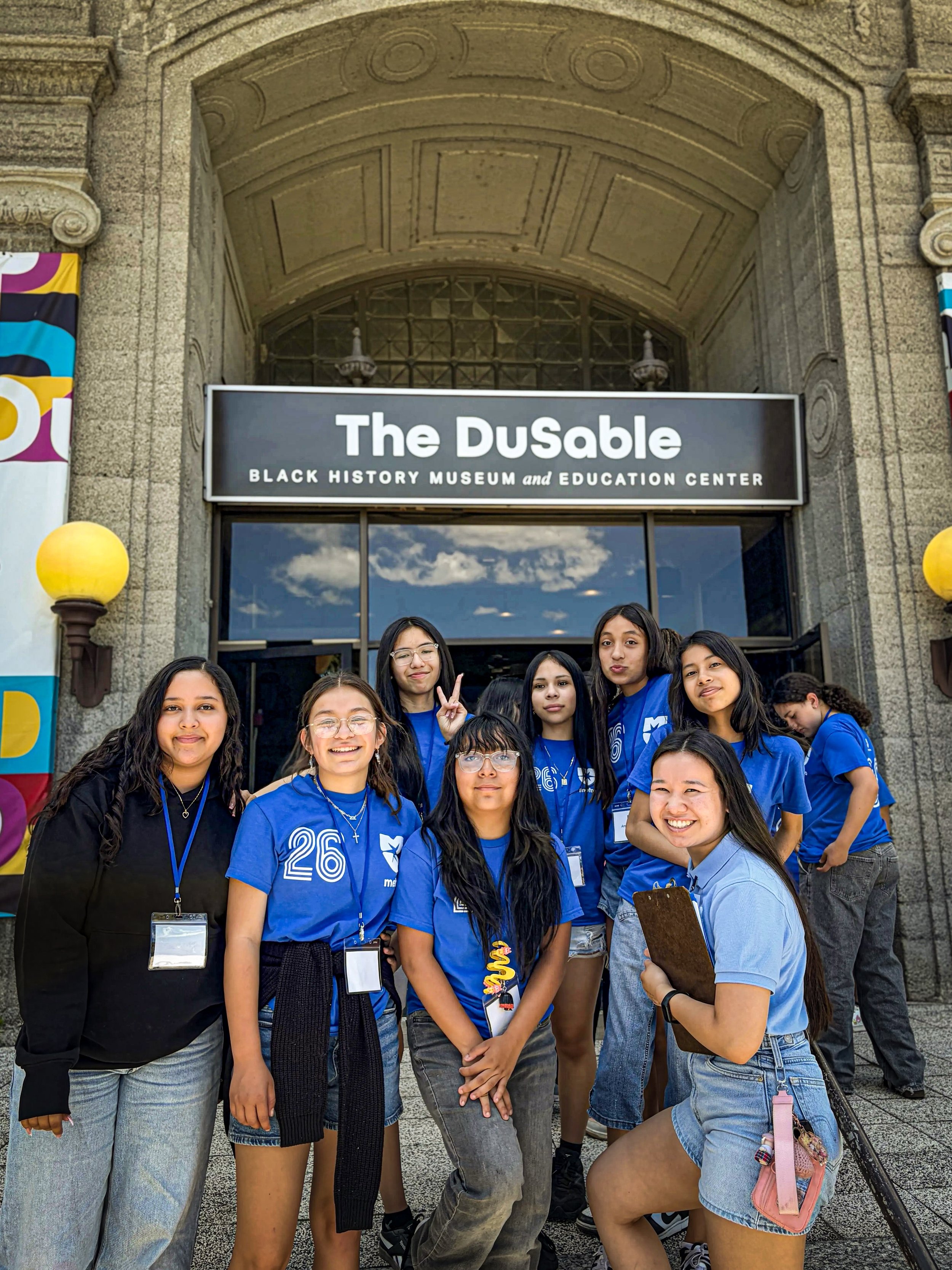 Yesterday, we celebrated #juneteenth and Metro&rsquo;s first field trip of the summer by visiting @dusablemuseum and our PATH middle school girls made posters and presentations about what Juneteenth means to them. 

All Midtown &amp; Metro students w