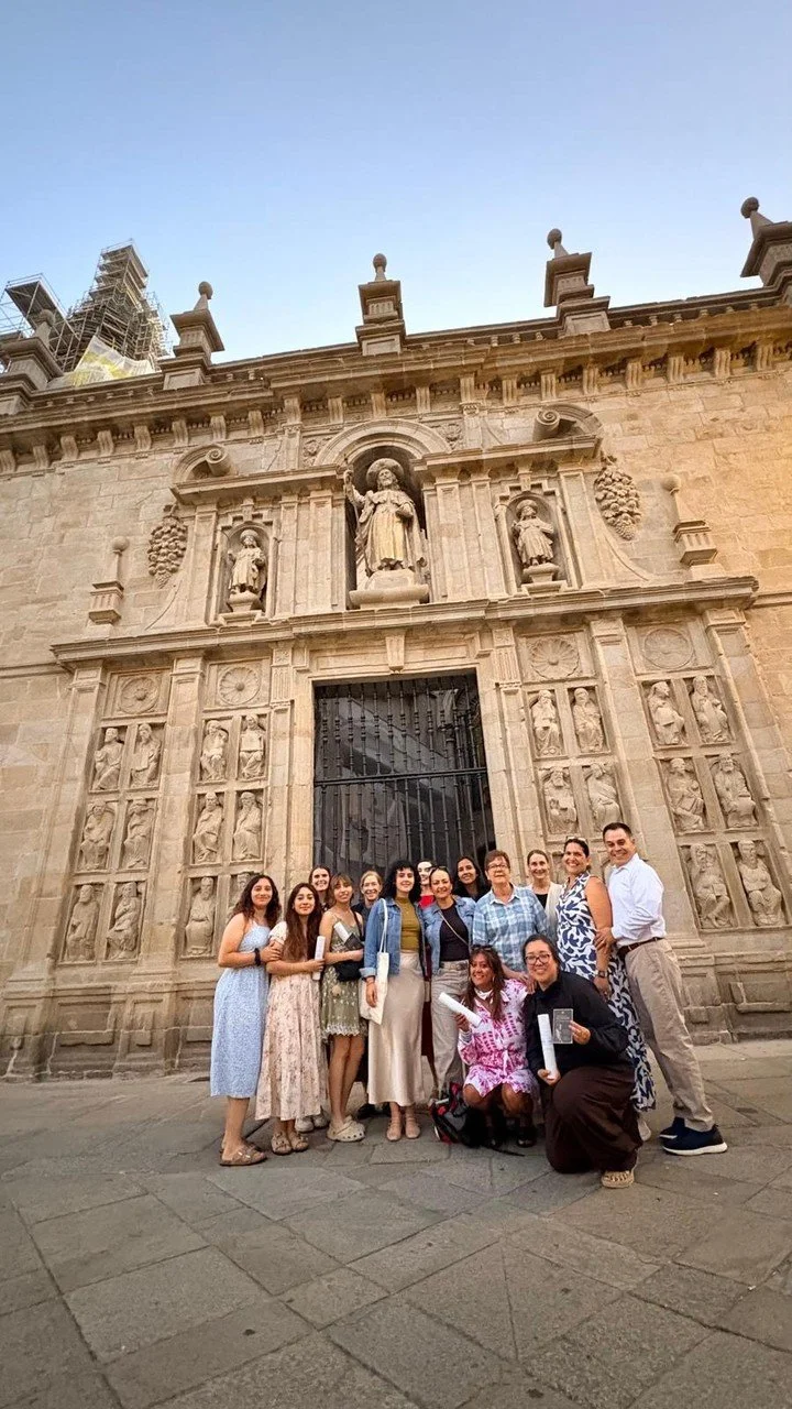 👏 &iexcl;Enhorabuena, peregrinos!
💙 For the second year in a row, members of our Midtown-Metro family completed an unforgettable adventure:  walking the Camino de Santiago in Spain. 💛 

This year's group consisted of Midtown &amp; Metro parents, M