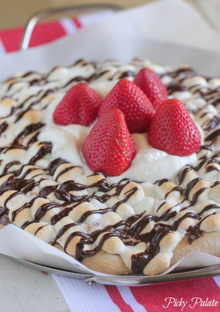 Nutella-Smores-Dessert-Pizza-30t.jpg