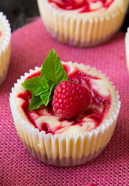 rasbperry-chesecake-cupcakes3-edit+crop..jpg