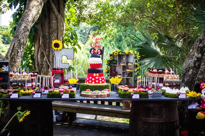 Mickey-+-Minnie-Mouse-Sunshine-Soiree-via-Karas-Party-Ideas-KarasPartyIdeas.com-mickeyandminniemouseparty48.jpeg