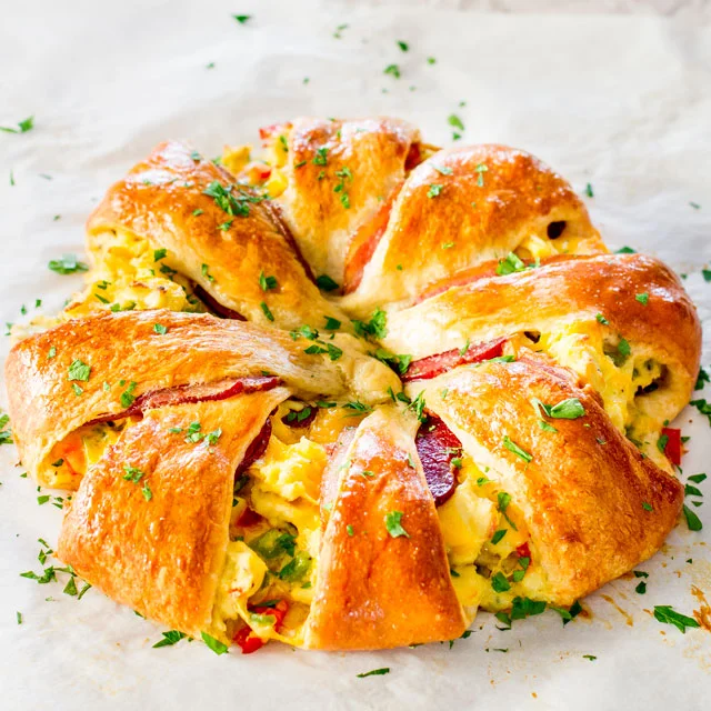 crescent-bacon-breakfast-bacon-ring-1.jpg