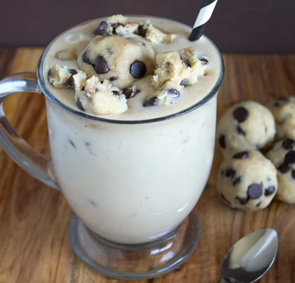 healthy-cookiedough-blizzard11.jpg