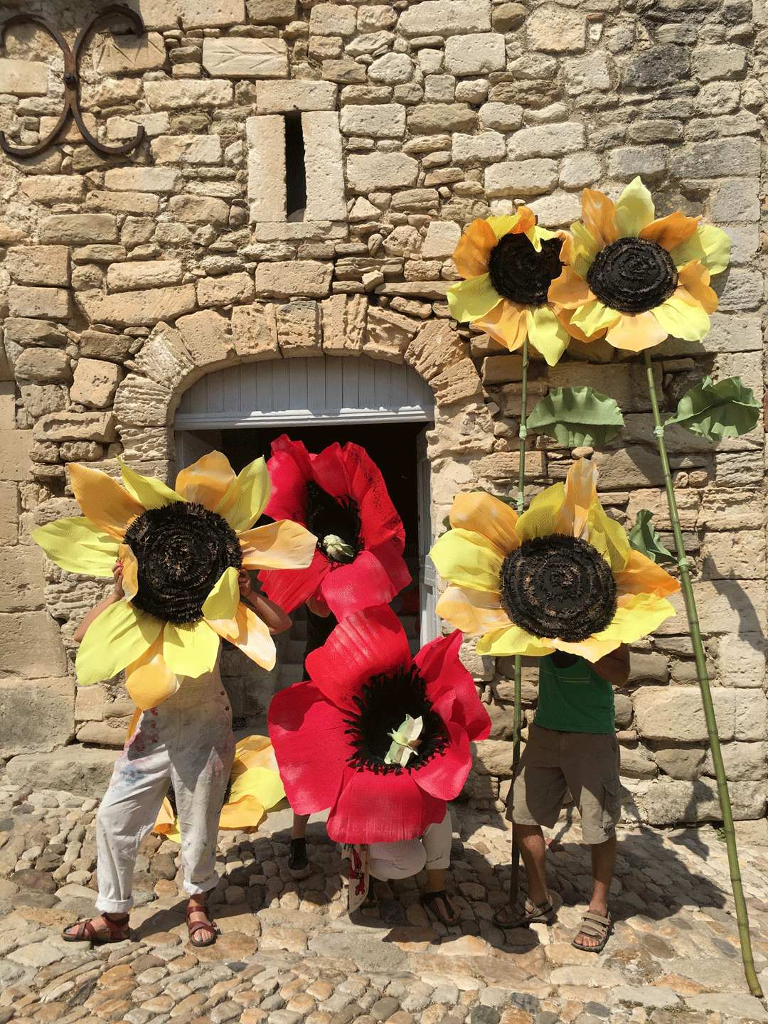 trish_andersen_scad_lacoste_parade_19w.gif