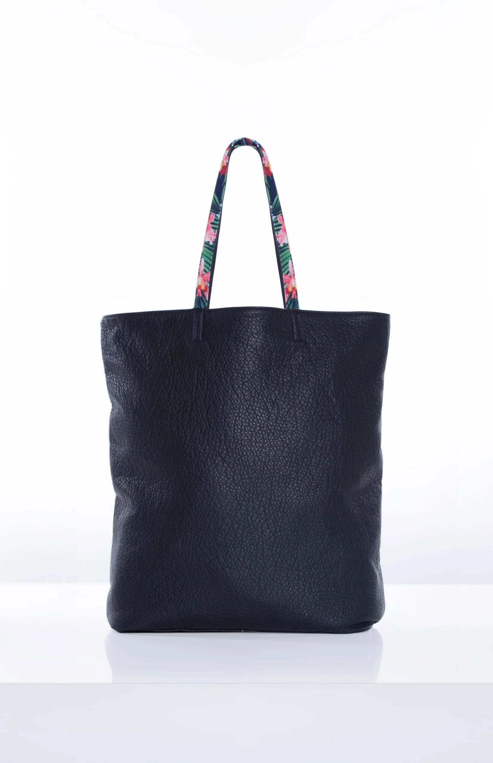 REVERSIBLE TOTE- Printed Neoprene + Pebbled Black PU