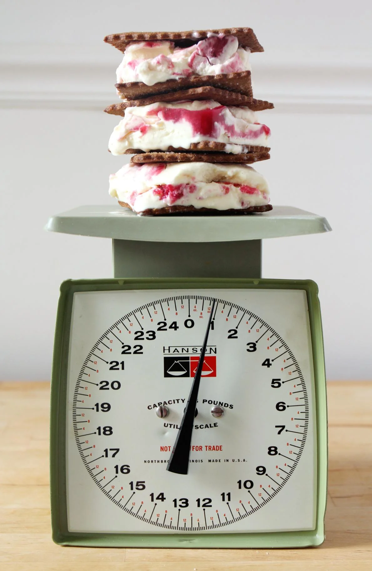 icecream_sandwich.adapt.1190.1.jpg
